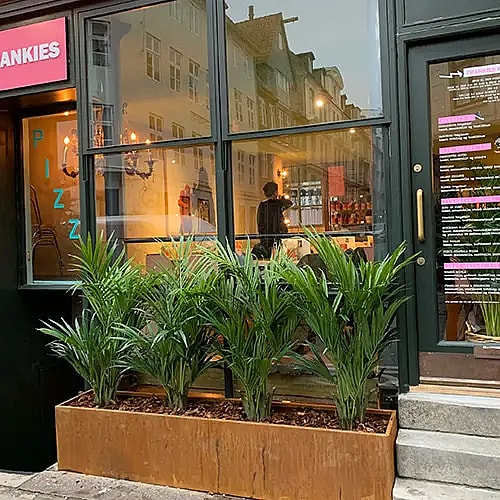 Kunstige planter i corten steel,